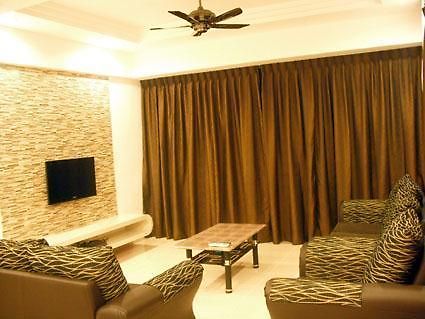 Lacy'S Crown Imperial Court Apartment Κάμερον Χάιλαντς Εξωτερικό φωτογραφία